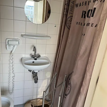 努兹酒店 赞德沃特